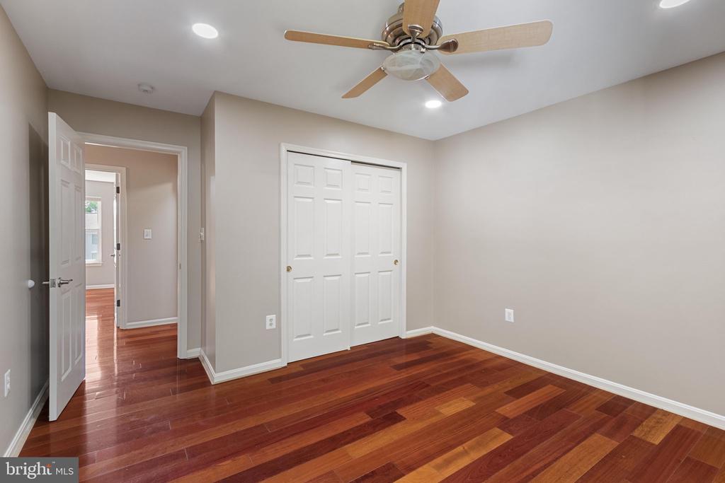 11704 EXETER CT, FREDERICKSBURG, Virginia 22408, 4 Bedrooms Bedrooms, ,3 BathroomsBathrooms,Residential,11704 EXETER CT,VASP2041182 MLS # VASP2041182