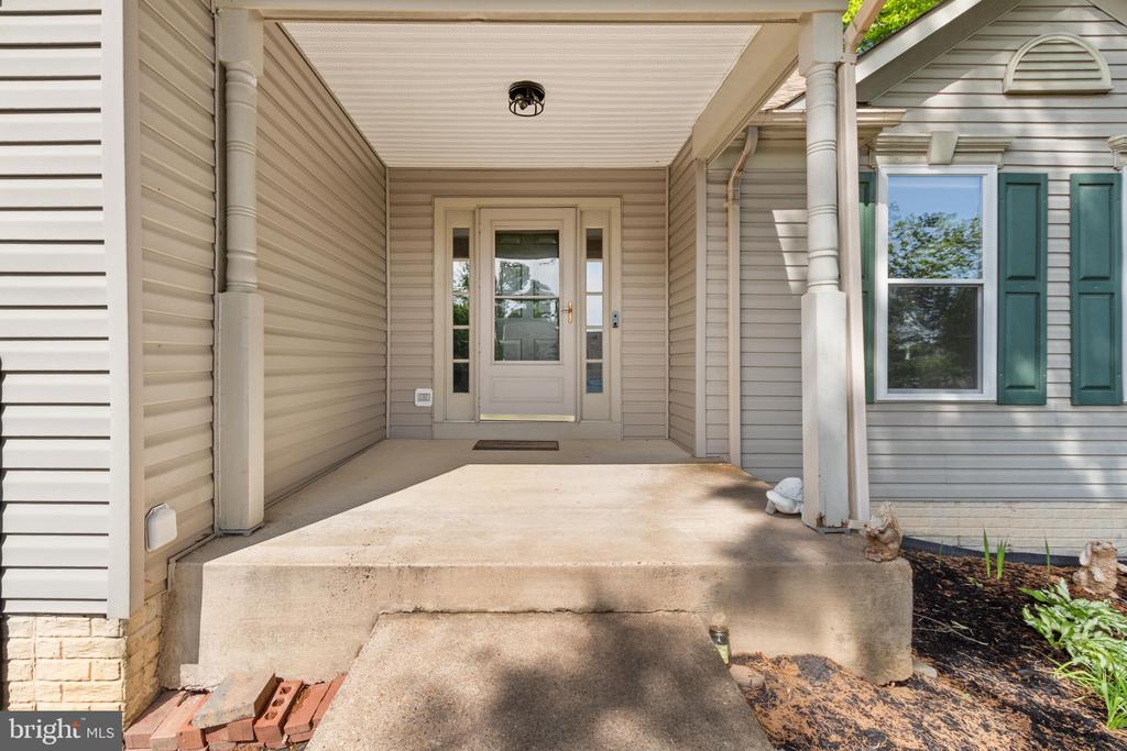 11704 EXETER CT, FREDERICKSBURG, Virginia 22408, 4 Bedrooms Bedrooms, ,3 BathroomsBathrooms,Residential,11704 EXETER CT,VASP2041182 MLS # VASP2041182