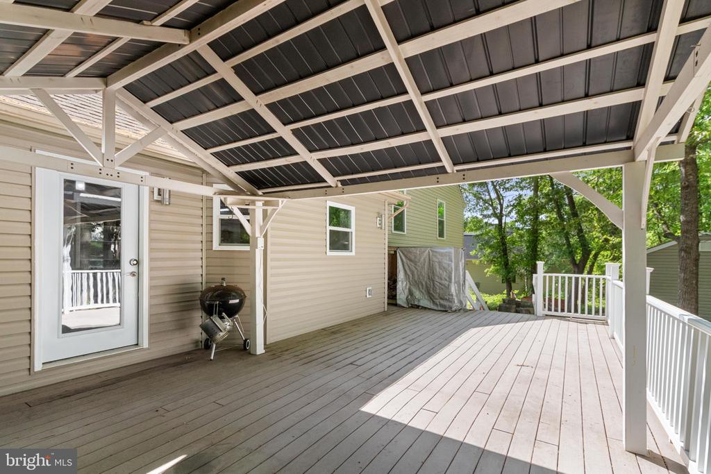 11704 EXETER CT, FREDERICKSBURG, Virginia 22408, 4 Bedrooms Bedrooms, ,3 BathroomsBathrooms,Residential,11704 EXETER CT,VASP2041182 MLS # VASP2041182