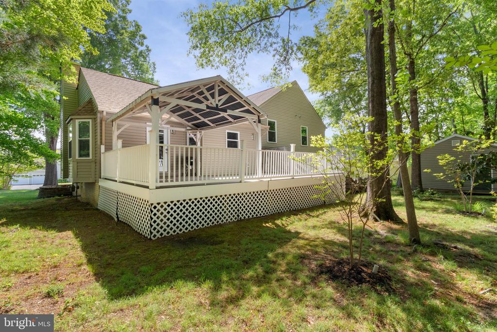 11704 EXETER CT, FREDERICKSBURG, Virginia 22408, 4 Bedrooms Bedrooms, ,3 BathroomsBathrooms,Residential,11704 EXETER CT,VASP2041182 MLS # VASP2041182