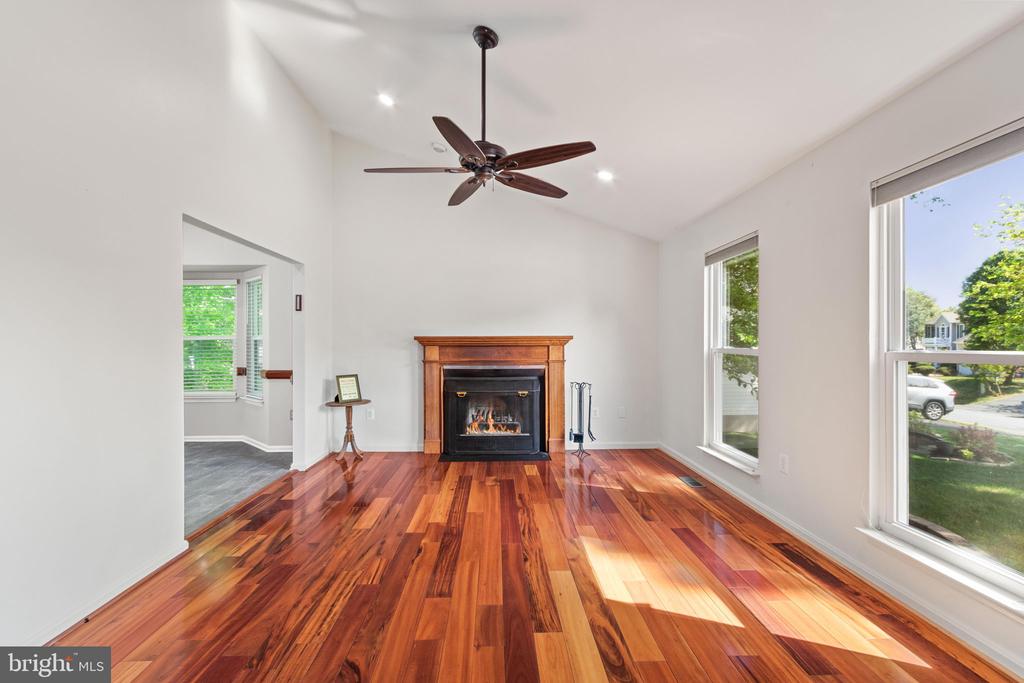 11704 EXETER CT, FREDERICKSBURG, Virginia 22408, 4 Bedrooms Bedrooms, ,3 BathroomsBathrooms,Residential,11704 EXETER CT,VASP2041182 MLS # VASP2041182