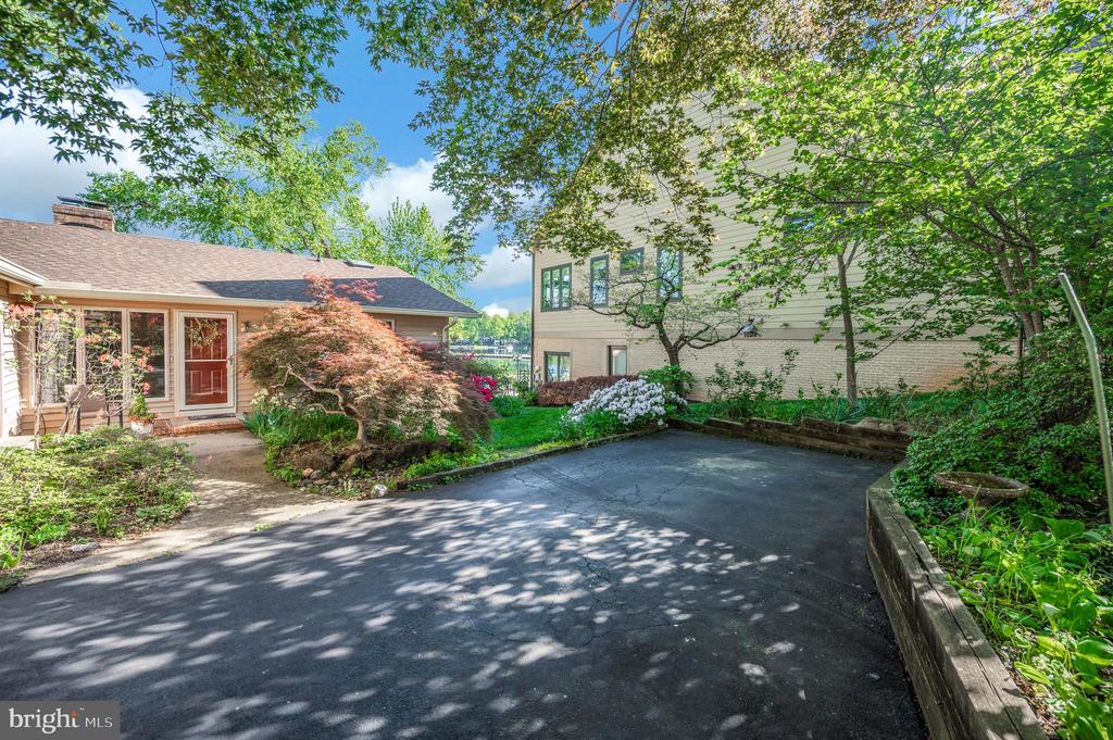 126 GREEN SPRING RD, LOCUST GROVE, Virginia 22508, 3 Bedrooms Bedrooms, ,3 BathroomsBathrooms,Residential,126 GREEN SPRING RD,VAOR2013932 MLS # VAOR2013932
