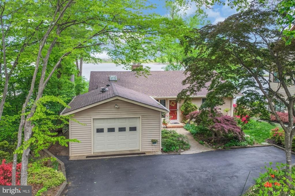 126 GREEN SPRING RD, LOCUST GROVE, Virginia 22508, 3 Bedrooms Bedrooms, ,3 BathroomsBathrooms,Residential,126 GREEN SPRING RD,VAOR2013932 MLS # VAOR2013932