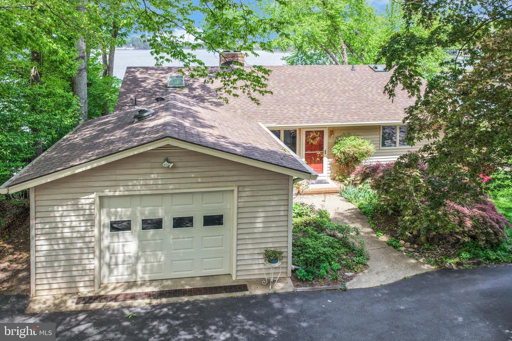 126 GREEN SPRING RD, LOCUST GROVE, Virginia 22508, 3 Bedrooms Bedrooms, ,3 BathroomsBathrooms,Residential,126 GREEN SPRING RD,VAOR2013932 MLS # VAOR2013932