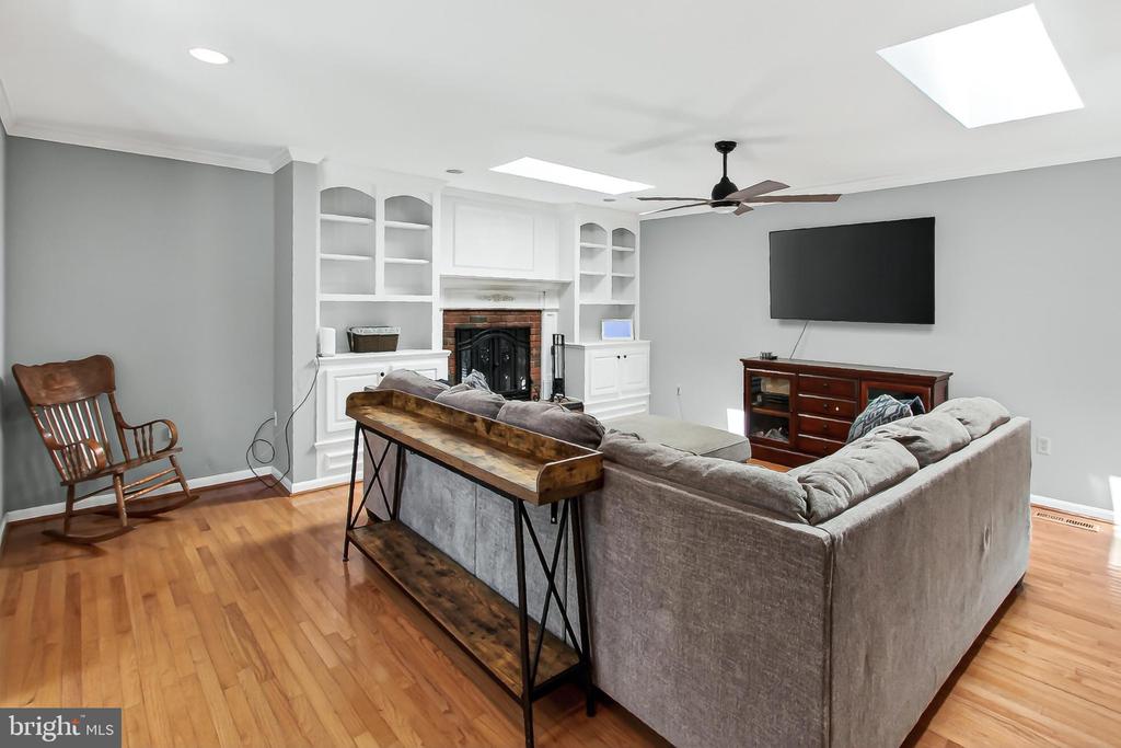 4809 OLD CHAPEL RD, CATLETT, Virginia 20119, 4 Bedrooms Bedrooms, ,2 BathroomsBathrooms,Residential,4809 OLD CHAPEL RD,VAFQ2021668 MLS # VAFQ2021668