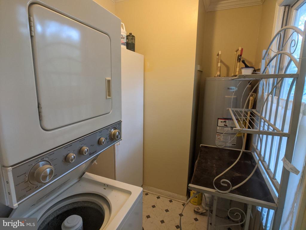 144 HUNTER AVE, CHESTER GAP, Virginia 22623, 2 Bedrooms Bedrooms, ,1 BathroomBathrooms,Residential,144 HUNTER AVE,VARP2002610 MLS # VARP2002610