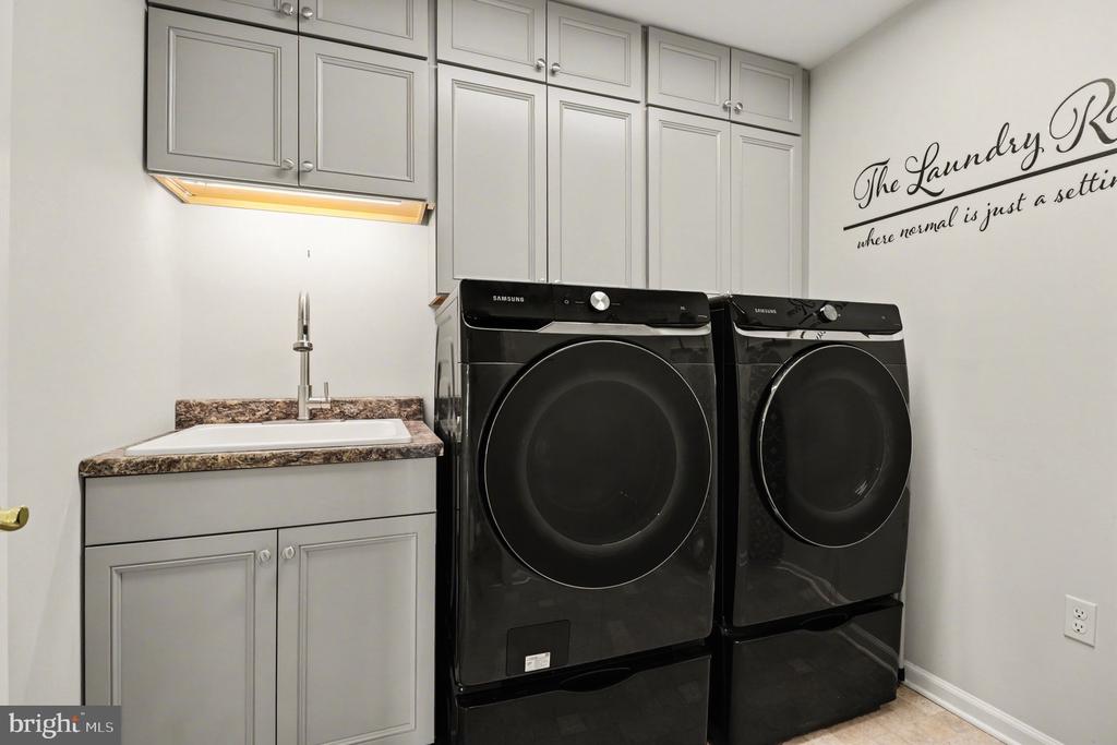 11612 RIVER MEADOWS WAY, FREDERICKSBURG, Virginia 22408, 4 Bedrooms Bedrooms, ,4 BathroomsBathrooms,Residential,11612 RIVER MEADOWS WAY,VASP2041210 MLS # VASP2041210