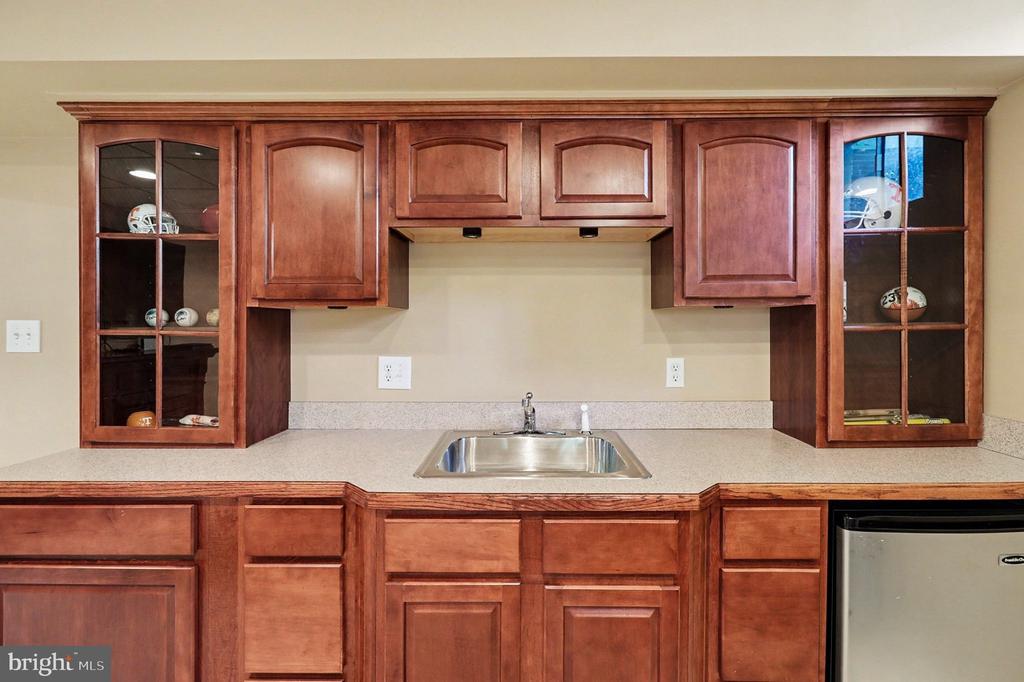 11612 RIVER MEADOWS WAY, FREDERICKSBURG, Virginia 22408, 4 Bedrooms Bedrooms, ,4 BathroomsBathrooms,Residential,11612 RIVER MEADOWS WAY,VASP2041210 MLS # VASP2041210