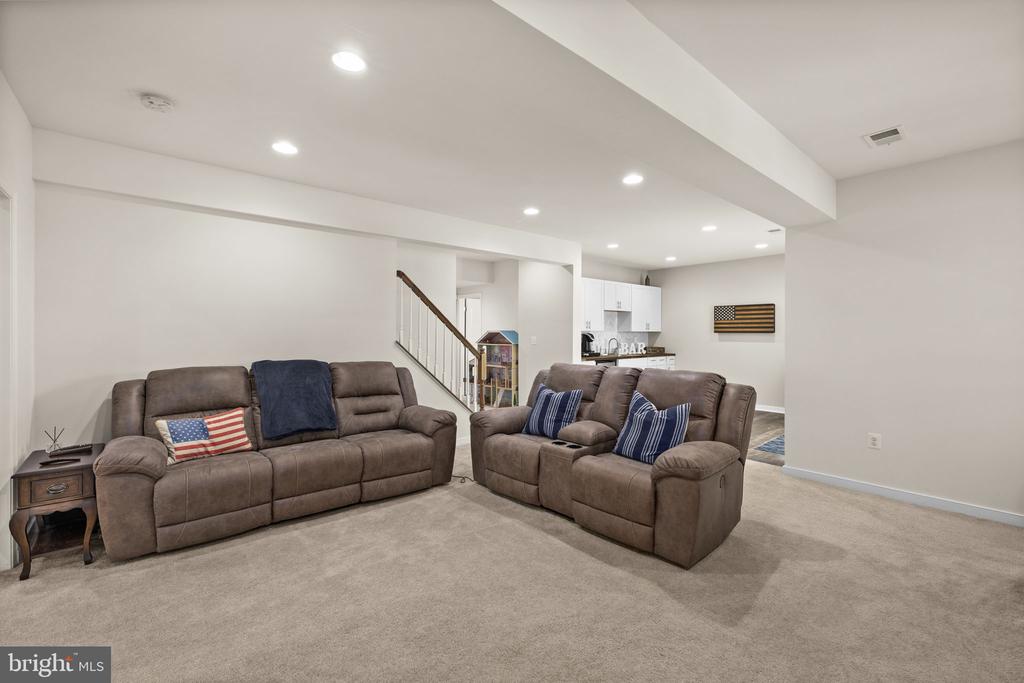 12129 SAWHILL BLVD, SPOTSYLVANIA, Virginia 22553, 5 Bedrooms Bedrooms, ,4 BathroomsBathrooms,Residential,12129 SAWHILL BLVD,VASP2041364 MLS # VASP2041364