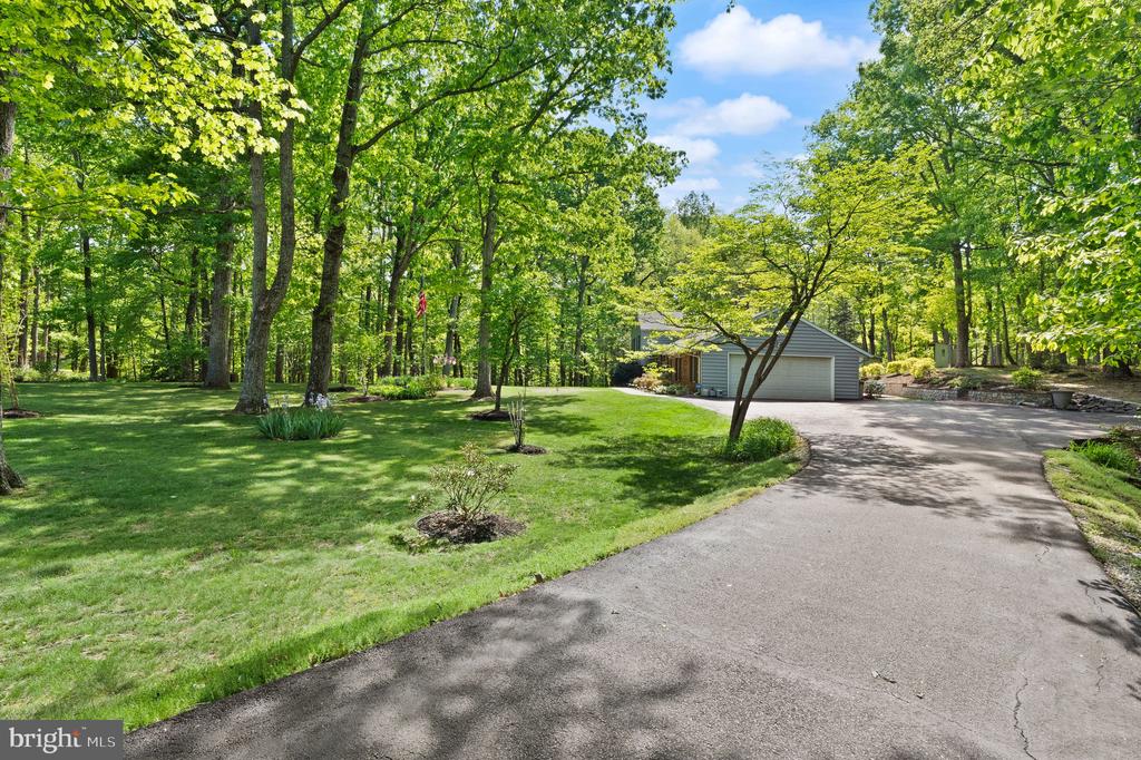 3430 COURTNEY SCHOOL RD, MIDLAND, Virginia 22728, 3 Bedrooms Bedrooms, ,2 BathroomsBathrooms,Residential,3430 COURTNEY SCHOOL RD,VAFQ2021730 MLS # VAFQ2021730
