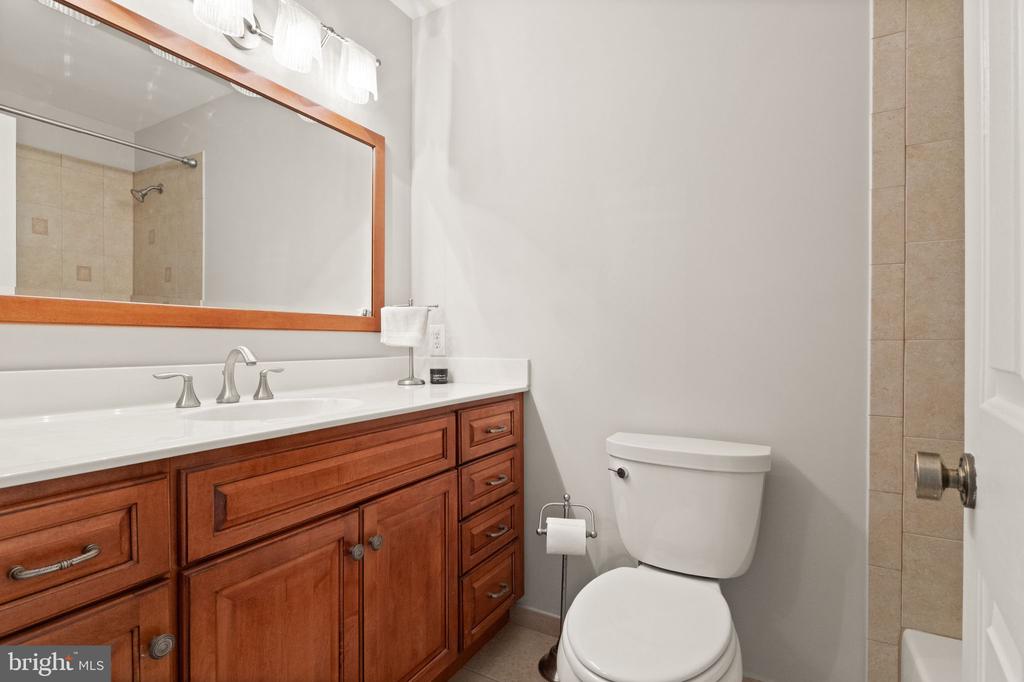 3430 COURTNEY SCHOOL RD, MIDLAND, Virginia 22728, 3 Bedrooms Bedrooms, ,2 BathroomsBathrooms,Residential,3430 COURTNEY SCHOOL RD,VAFQ2021730 MLS # VAFQ2021730