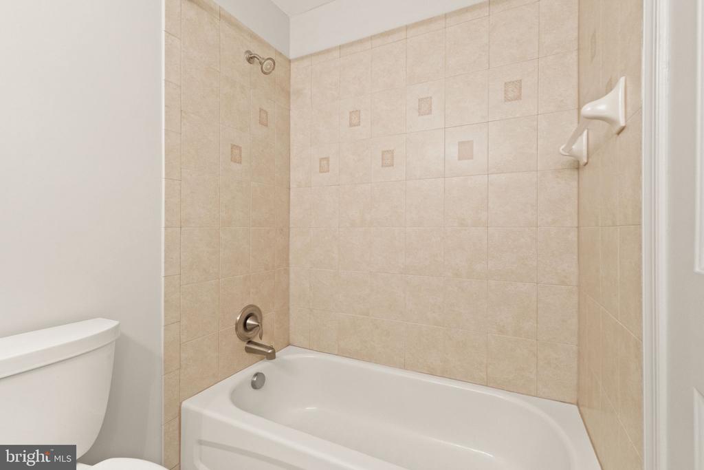 3430 COURTNEY SCHOOL RD, MIDLAND, Virginia 22728, 3 Bedrooms Bedrooms, ,2 BathroomsBathrooms,Residential,3430 COURTNEY SCHOOL RD,VAFQ2021730 MLS # VAFQ2021730