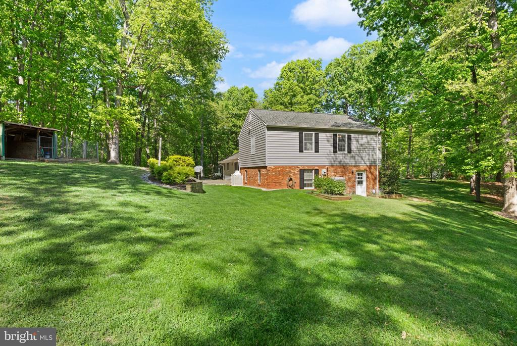 3430 COURTNEY SCHOOL RD, MIDLAND, Virginia 22728, 3 Bedrooms Bedrooms, ,2 BathroomsBathrooms,Residential,3430 COURTNEY SCHOOL RD,VAFQ2021730 MLS # VAFQ2021730