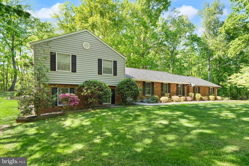 3430 COURTNEY SCHOOL RD, MIDLAND, Virginia 22728, 3 Bedrooms Bedrooms, ,2 BathroomsBathrooms,Residential,3430 COURTNEY SCHOOL RD,VAFQ2021730 MLS # VAFQ2021730
