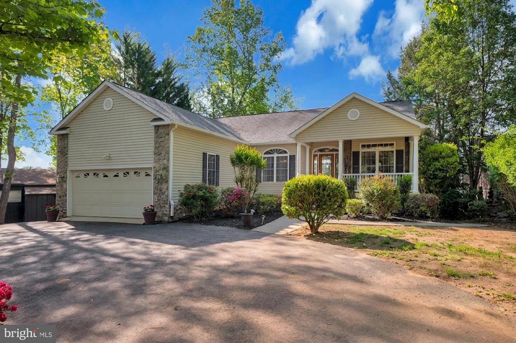 626 CORNWALLIS AVE, LOCUST GROVE, Virginia 22508, 5 Bedrooms Bedrooms, ,3 BathroomsBathrooms,Residential,626 CORNWALLIS AVE,VAOR2013484 MLS # VAOR2013484