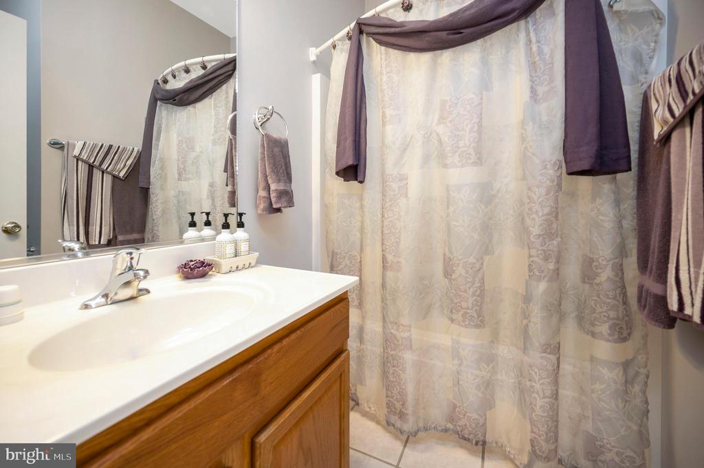 626 CORNWALLIS AVE, LOCUST GROVE, Virginia 22508, 5 Bedrooms Bedrooms, ,3 BathroomsBathrooms,Residential,626 CORNWALLIS AVE,VAOR2013484 MLS # VAOR2013484
