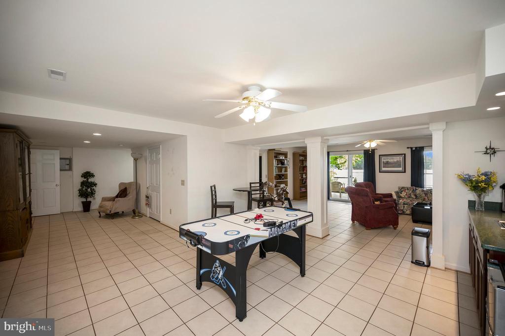 626 CORNWALLIS AVE, LOCUST GROVE, Virginia 22508, 5 Bedrooms Bedrooms, ,3 BathroomsBathrooms,Residential,626 CORNWALLIS AVE,VAOR2013484 MLS # VAOR2013484