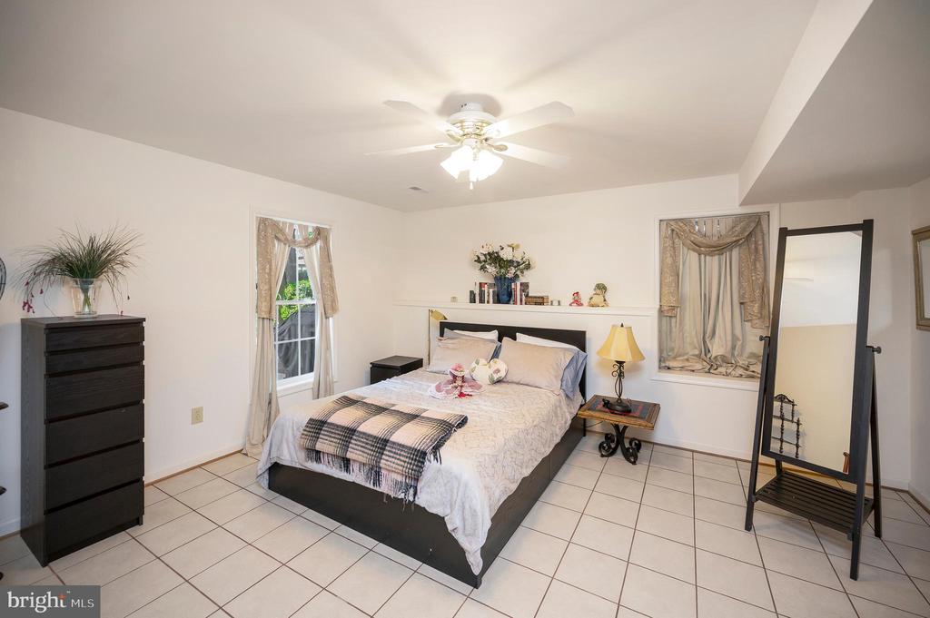 626 CORNWALLIS AVE, LOCUST GROVE, Virginia 22508, 5 Bedrooms Bedrooms, ,3 BathroomsBathrooms,Residential,626 CORNWALLIS AVE,VAOR2013484 MLS # VAOR2013484