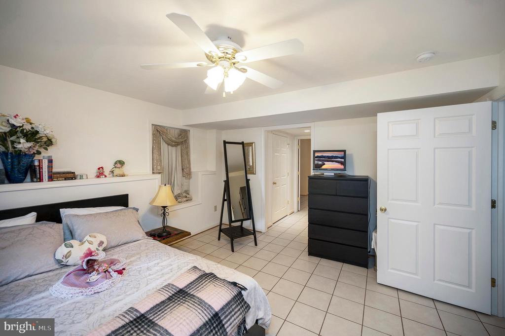 626 CORNWALLIS AVE, LOCUST GROVE, Virginia 22508, 5 Bedrooms Bedrooms, ,3 BathroomsBathrooms,Residential,626 CORNWALLIS AVE,VAOR2013484 MLS # VAOR2013484
