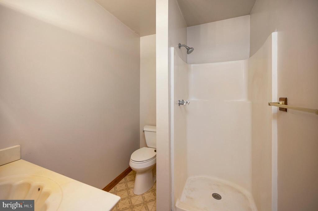5362 TURKEY RUN RD, WARRENTON, Virginia 20187, 3 Bedrooms Bedrooms, ,2 BathroomsBathrooms,Residential,5362 TURKEY RUN RD,VAFQ2021790 MLS # VAFQ2021790