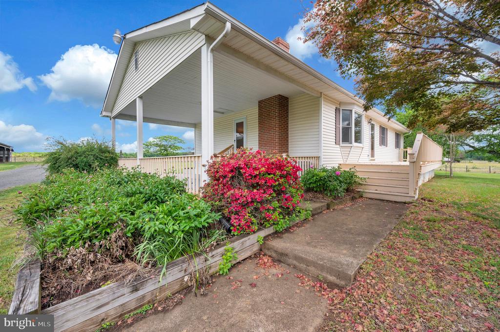5362 TURKEY RUN RD, WARRENTON, Virginia 20187, 3 Bedrooms Bedrooms, ,2 BathroomsBathrooms,Residential,5362 TURKEY RUN RD,VAFQ2021790 MLS # VAFQ2021790