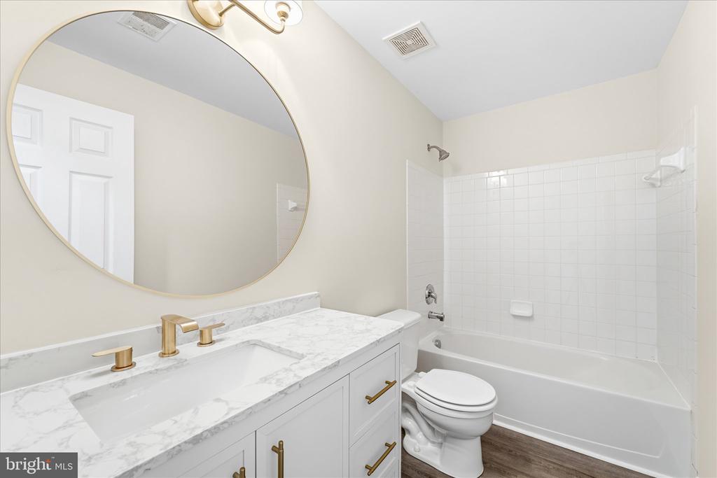 2024 CHESTNUT DR, CULPEPER, Virginia 22701, 5 Bedrooms Bedrooms, ,3 BathroomsBathrooms,Residential,2024 CHESTNUT DR,VACU2013454 MLS # VACU2013454