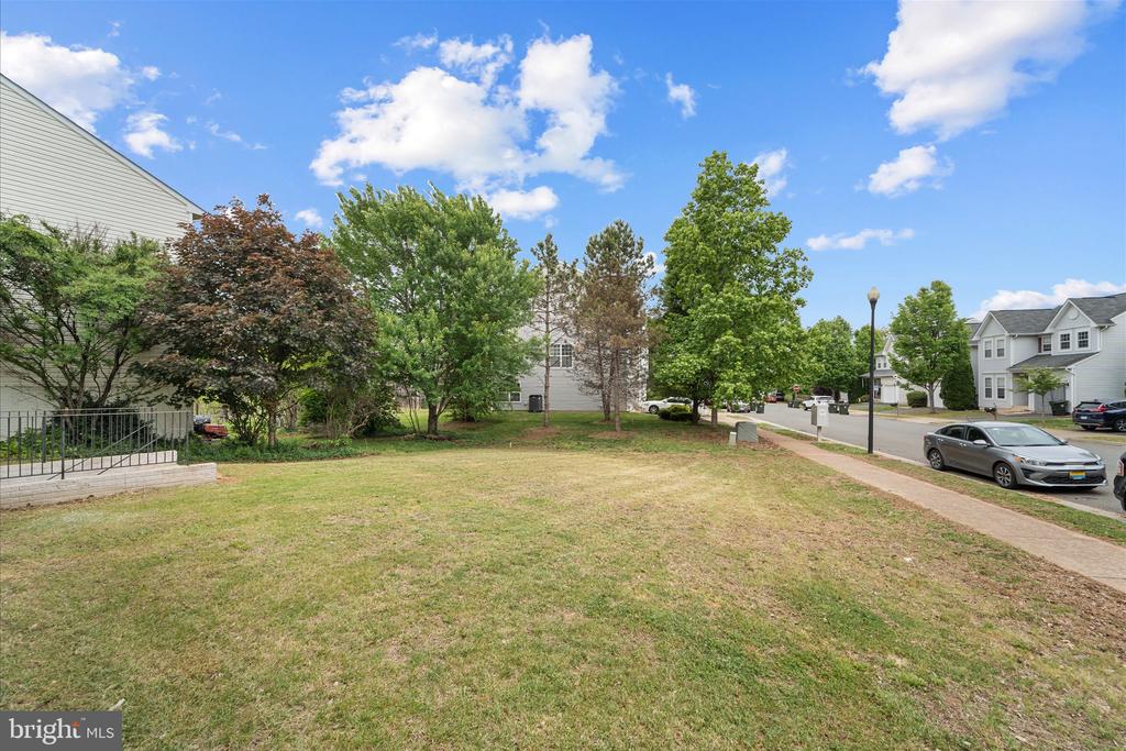 2024 CHESTNUT DR, CULPEPER, Virginia 22701, 5 Bedrooms Bedrooms, ,3 BathroomsBathrooms,Residential,2024 CHESTNUT DR,VACU2013454 MLS # VACU2013454