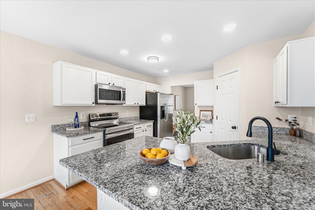 2024 CHESTNUT DR, CULPEPER, Virginia 22701, 5 Bedrooms Bedrooms, ,3 BathroomsBathrooms,Residential,2024 CHESTNUT DR,VACU2013454 MLS # VACU2013454