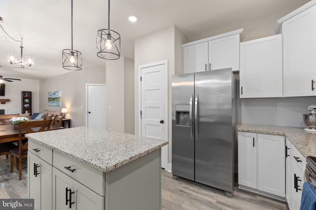 12505 FLOCK CT, SPOTSYLVANIA, Virginia 22551, 5 Bedrooms Bedrooms, ,3 BathroomsBathrooms,Residential,12505 FLOCK CT,VASP2040650 MLS # VASP2040650