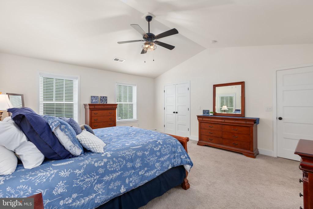 12505 FLOCK CT, SPOTSYLVANIA, Virginia 22551, 5 Bedrooms Bedrooms, ,3 BathroomsBathrooms,Residential,12505 FLOCK CT,VASP2040650 MLS # VASP2040650