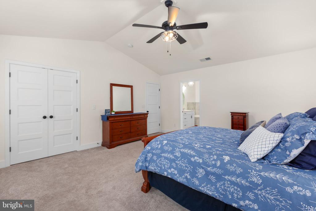 12505 FLOCK CT, SPOTSYLVANIA, Virginia 22551, 5 Bedrooms Bedrooms, ,3 BathroomsBathrooms,Residential,12505 FLOCK CT,VASP2040650 MLS # VASP2040650