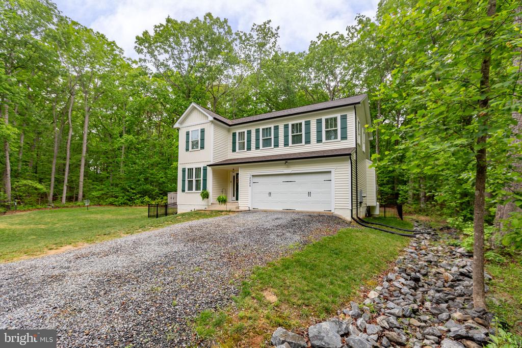 12505 FLOCK CT, SPOTSYLVANIA, Virginia 22551, 5 Bedrooms Bedrooms, ,3 BathroomsBathrooms,Residential,12505 FLOCK CT,VASP2040650 MLS # VASP2040650