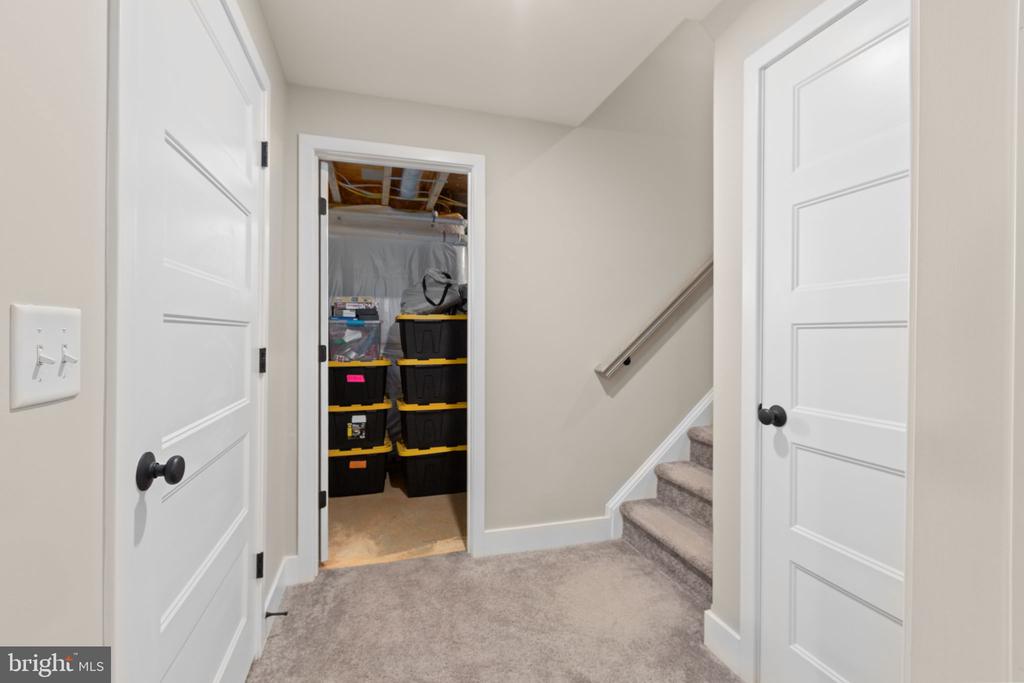12505 FLOCK CT, SPOTSYLVANIA, Virginia 22551, 5 Bedrooms Bedrooms, ,3 BathroomsBathrooms,Residential,12505 FLOCK CT,VASP2040650 MLS # VASP2040650