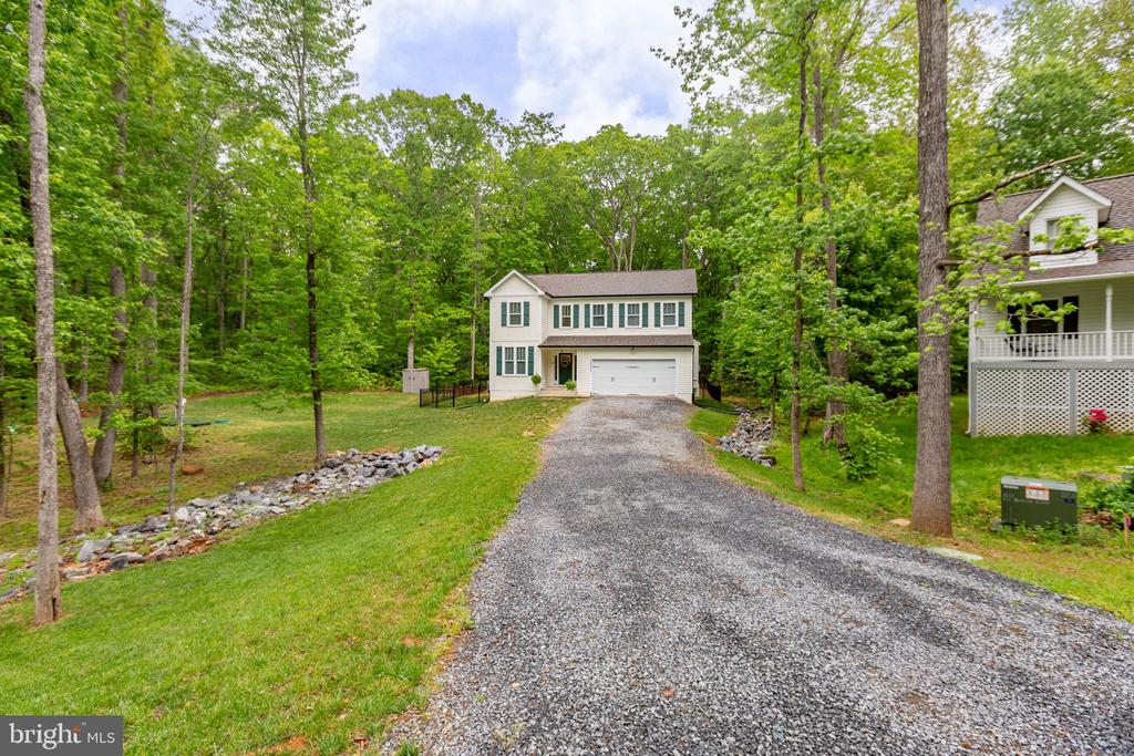 12505 FLOCK CT, SPOTSYLVANIA, Virginia 22551, 5 Bedrooms Bedrooms, ,3 BathroomsBathrooms,Residential,12505 FLOCK CT,VASP2040650 MLS # VASP2040650