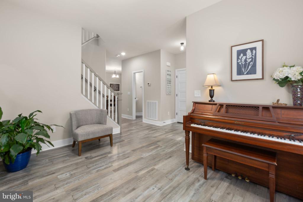 12505 FLOCK CT, SPOTSYLVANIA, Virginia 22551, 5 Bedrooms Bedrooms, ,3 BathroomsBathrooms,Residential,12505 FLOCK CT,VASP2040650 MLS # VASP2040650