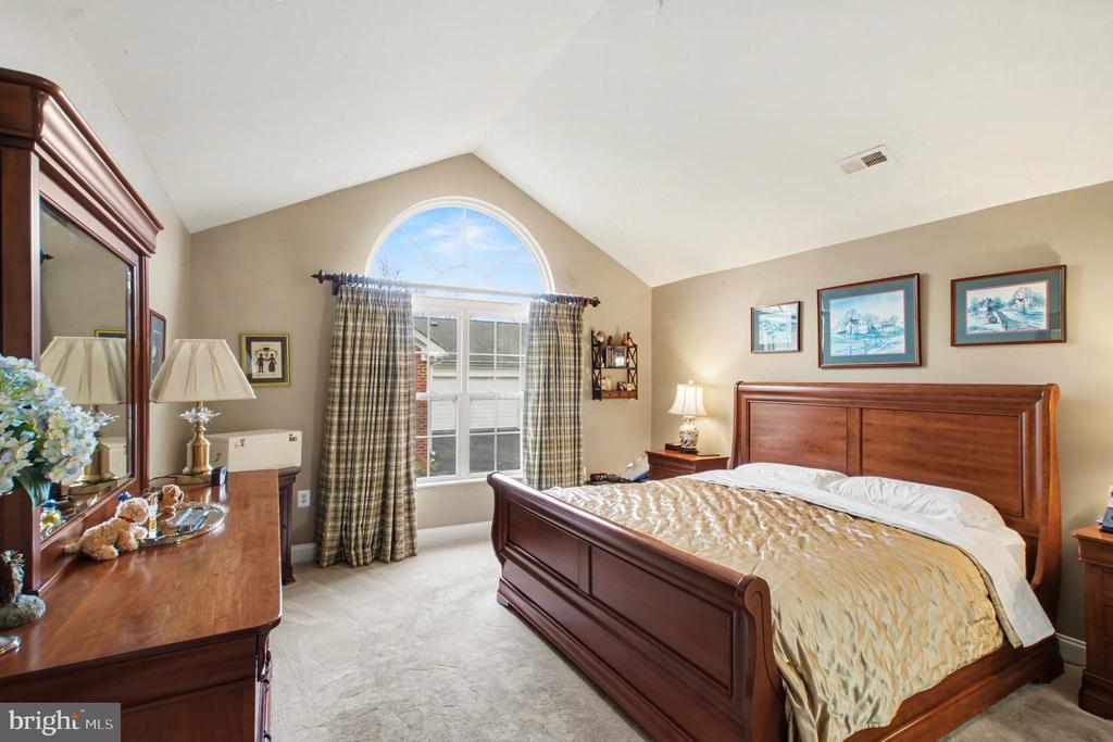 6223 AUTUMN LEAF DR, FREDERICKSBURG, Virginia 22407, 2 Bedrooms Bedrooms, ,2 BathroomsBathrooms,Residential,6223 AUTUMN LEAF DR,VASP2041448 MLS # VASP2041448