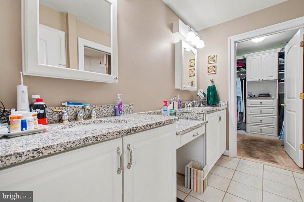 6223 AUTUMN LEAF DR, FREDERICKSBURG, Virginia 22407, 2 Bedrooms Bedrooms, ,2 BathroomsBathrooms,Residential,6223 AUTUMN LEAF DR,VASP2041448 MLS # VASP2041448