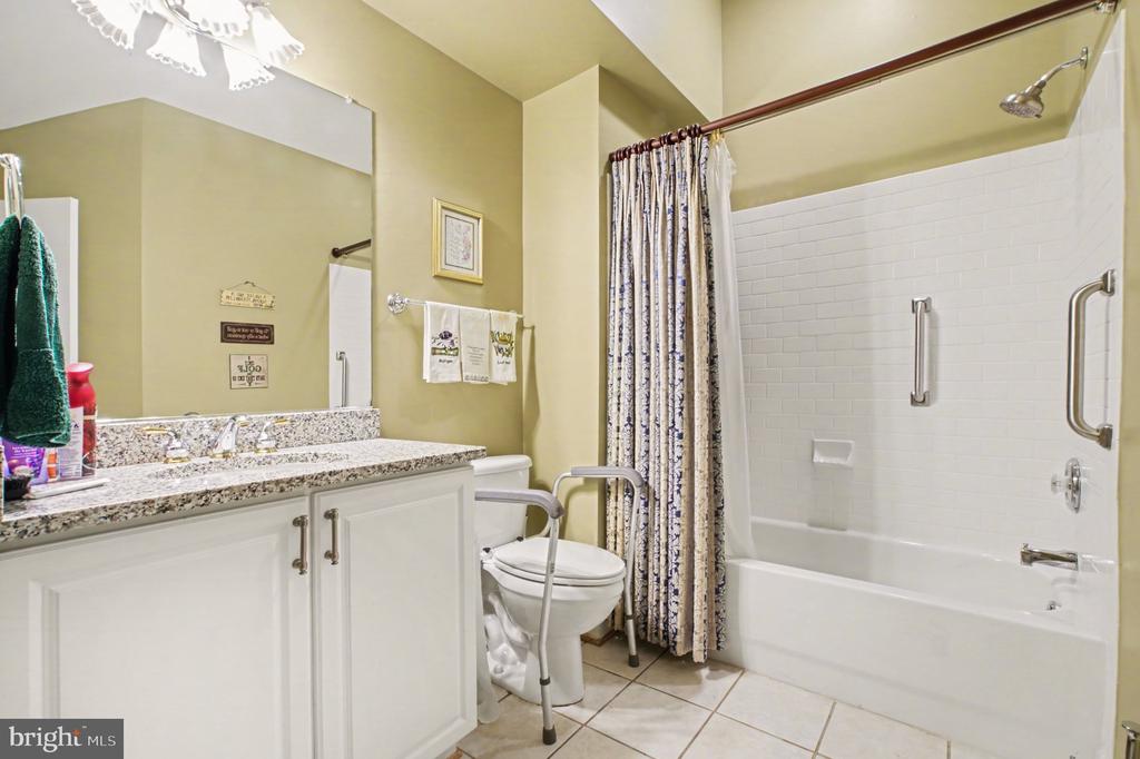 6223 AUTUMN LEAF DR, FREDERICKSBURG, Virginia 22407, 2 Bedrooms Bedrooms, ,2 BathroomsBathrooms,Residential,6223 AUTUMN LEAF DR,VASP2041448 MLS # VASP2041448