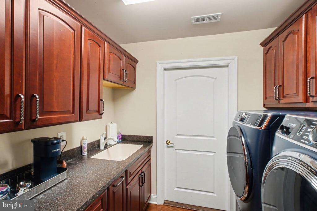6223 AUTUMN LEAF DR, FREDERICKSBURG, Virginia 22407, 2 Bedrooms Bedrooms, ,2 BathroomsBathrooms,Residential,6223 AUTUMN LEAF DR,VASP2041448 MLS # VASP2041448