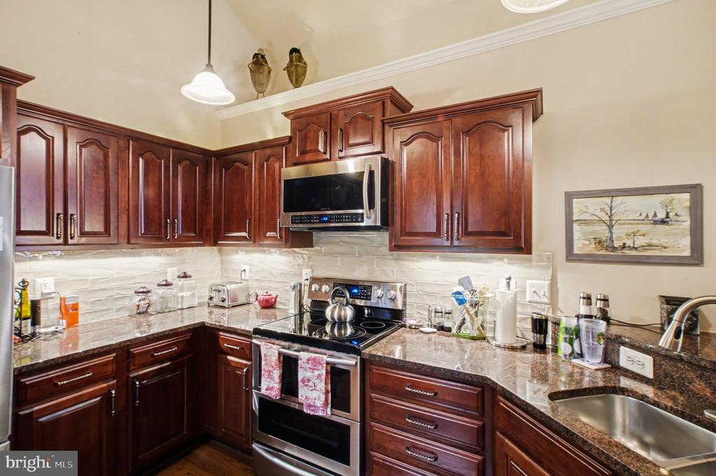 6223 AUTUMN LEAF DR, FREDERICKSBURG, Virginia 22407, 2 Bedrooms Bedrooms, ,2 BathroomsBathrooms,Residential,6223 AUTUMN LEAF DR,VASP2041448 MLS # VASP2041448