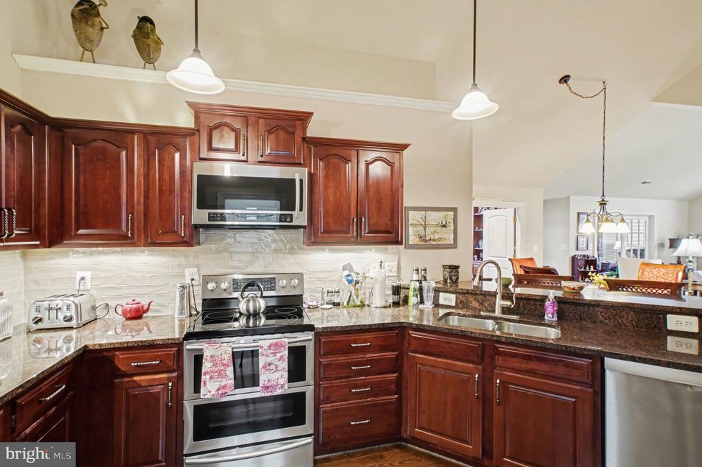 6223 AUTUMN LEAF DR, FREDERICKSBURG, Virginia 22407, 2 Bedrooms Bedrooms, ,2 BathroomsBathrooms,Residential,6223 AUTUMN LEAF DR,VASP2041448 MLS # VASP2041448