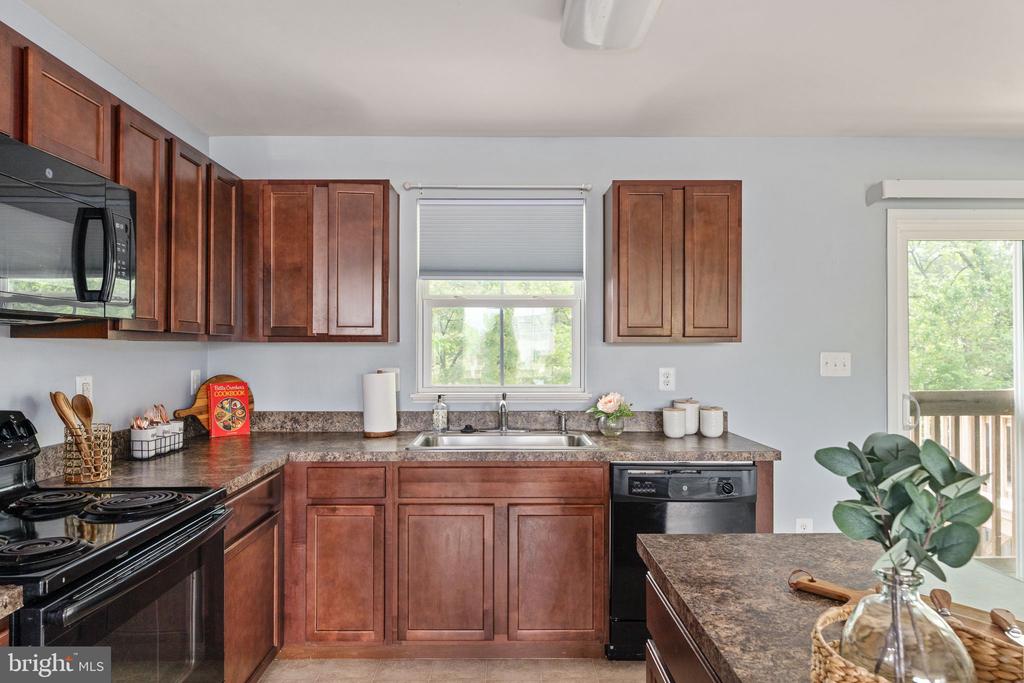 1901 CREPE MYRTLE LN, CULPEPER, Virginia 22701, 3 Bedrooms Bedrooms, ,2 BathroomsBathrooms,Residential,1901 CREPE MYRTLE LN,VACU2013486 MLS # VACU2013486