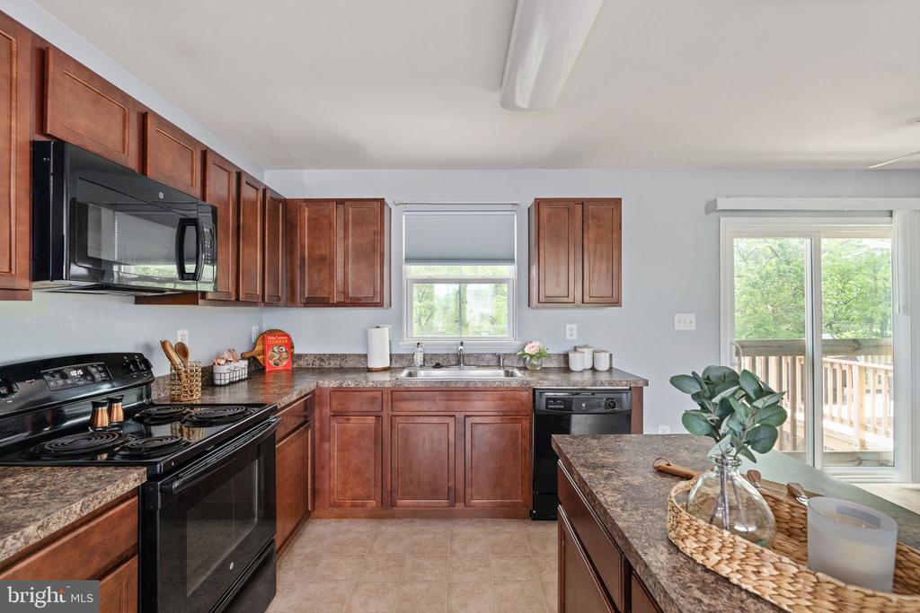 1901 CREPE MYRTLE LN, CULPEPER, Virginia 22701, 3 Bedrooms Bedrooms, ,2 BathroomsBathrooms,Residential,1901 CREPE MYRTLE LN,VACU2013486 MLS # VACU2013486
