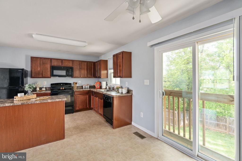 1901 CREPE MYRTLE LN, CULPEPER, Virginia 22701, 3 Bedrooms Bedrooms, ,2 BathroomsBathrooms,Residential,1901 CREPE MYRTLE LN,VACU2013486 MLS # VACU2013486