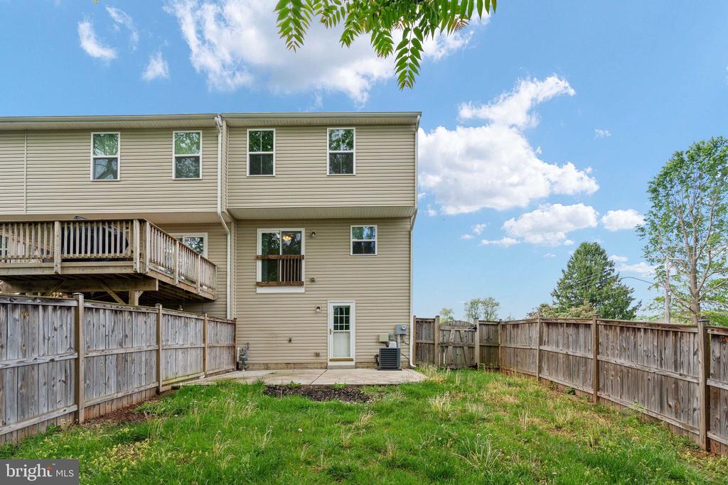 1901 CREPE MYRTLE LN, CULPEPER, Virginia 22701, 3 Bedrooms Bedrooms, ,2 BathroomsBathrooms,Residential,1901 CREPE MYRTLE LN,VACU2013486 MLS # VACU2013486