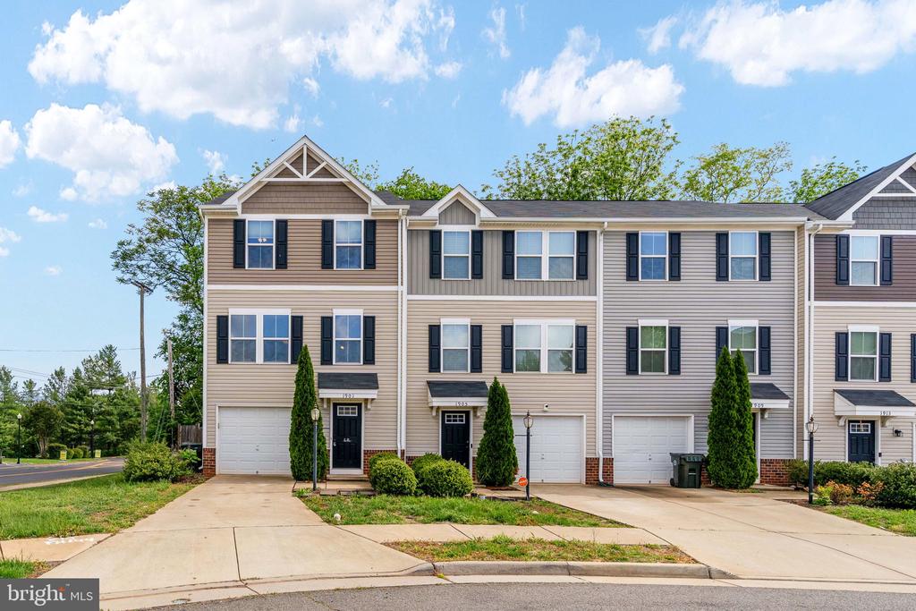1901 CREPE MYRTLE LN, CULPEPER, Virginia 22701, 3 Bedrooms Bedrooms, ,2 BathroomsBathrooms,Residential,1901 CREPE MYRTLE LN,VACU2013486 MLS # VACU2013486