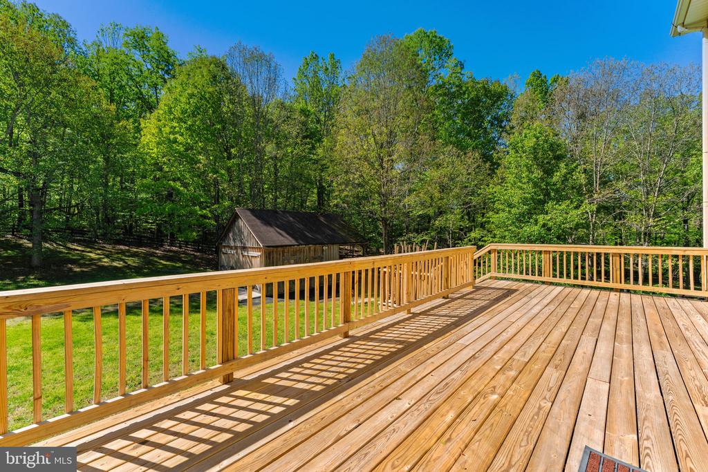 12151 DEERFIELD LN, AMISSVILLE, Virginia 20106, 3 Bedrooms Bedrooms, ,2 BathroomsBathrooms,Residential,12151 DEERFIELD LN,VAFQ2021742 MLS # VAFQ2021742