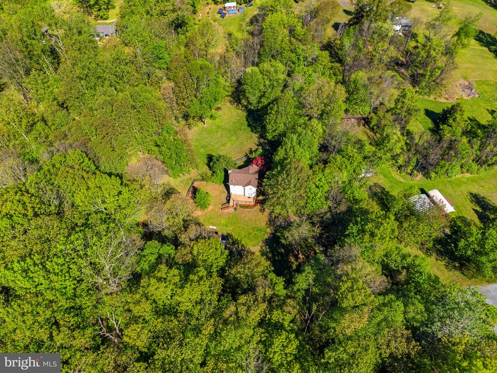 12151 DEERFIELD LN, AMISSVILLE, Virginia 20106, 3 Bedrooms Bedrooms, ,2 BathroomsBathrooms,Residential,12151 DEERFIELD LN,VAFQ2021742 MLS # VAFQ2021742