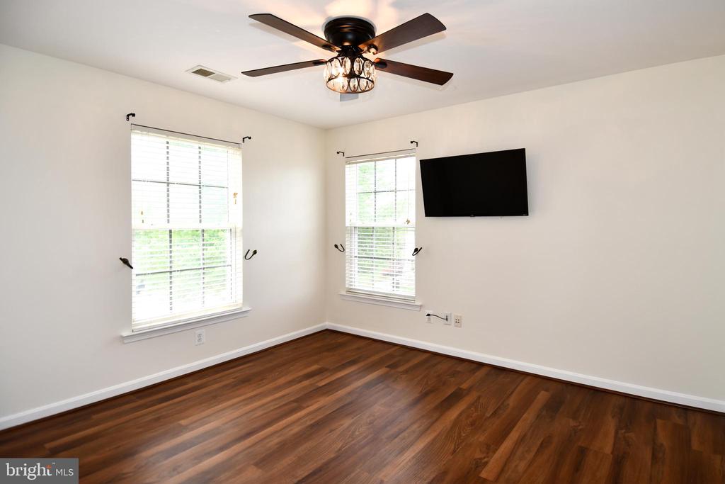 3582 DELL CT, WARRENTON, Virginia 20187, 4 Bedrooms Bedrooms, ,3 BathroomsBathrooms,Residential,3582 DELL CT,VAFQ2021802 MLS # VAFQ2021802