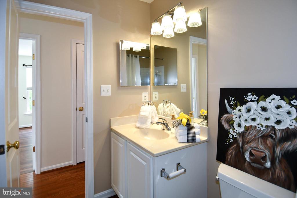 3582 DELL CT, WARRENTON, Virginia 20187, 4 Bedrooms Bedrooms, ,3 BathroomsBathrooms,Residential,3582 DELL CT,VAFQ2021802 MLS # VAFQ2021802